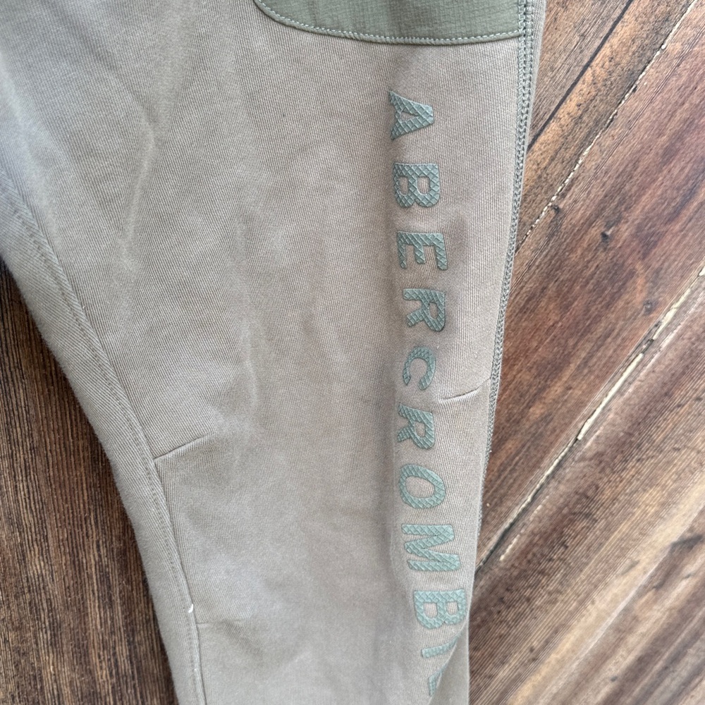 Abercrombie & Fitch Khaki Joggers with Drawstring M - Picture 2 of 5